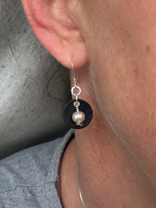 A Pearl Circle