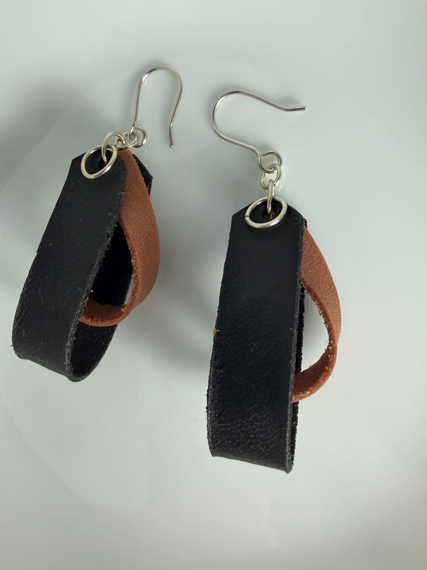 Black Double Loop Inner Twist Leather Dangle Earring