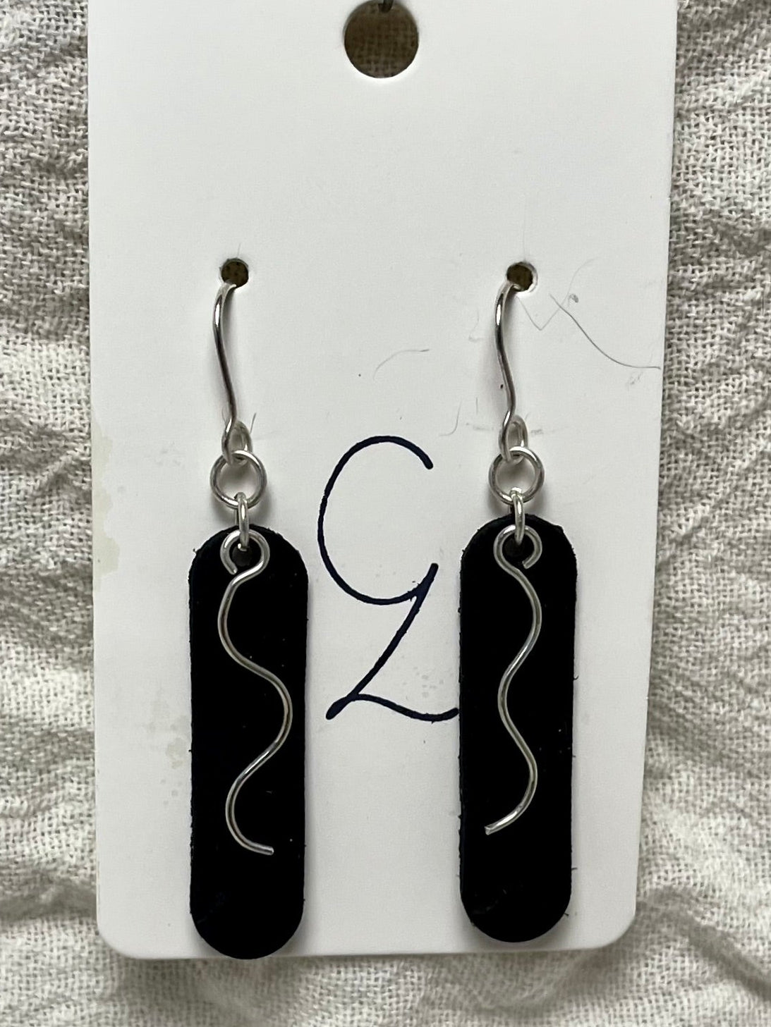 Oval Sway Earrings Brown