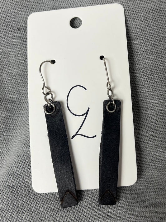 Narrow Bar with V Burn Dangle Earrings