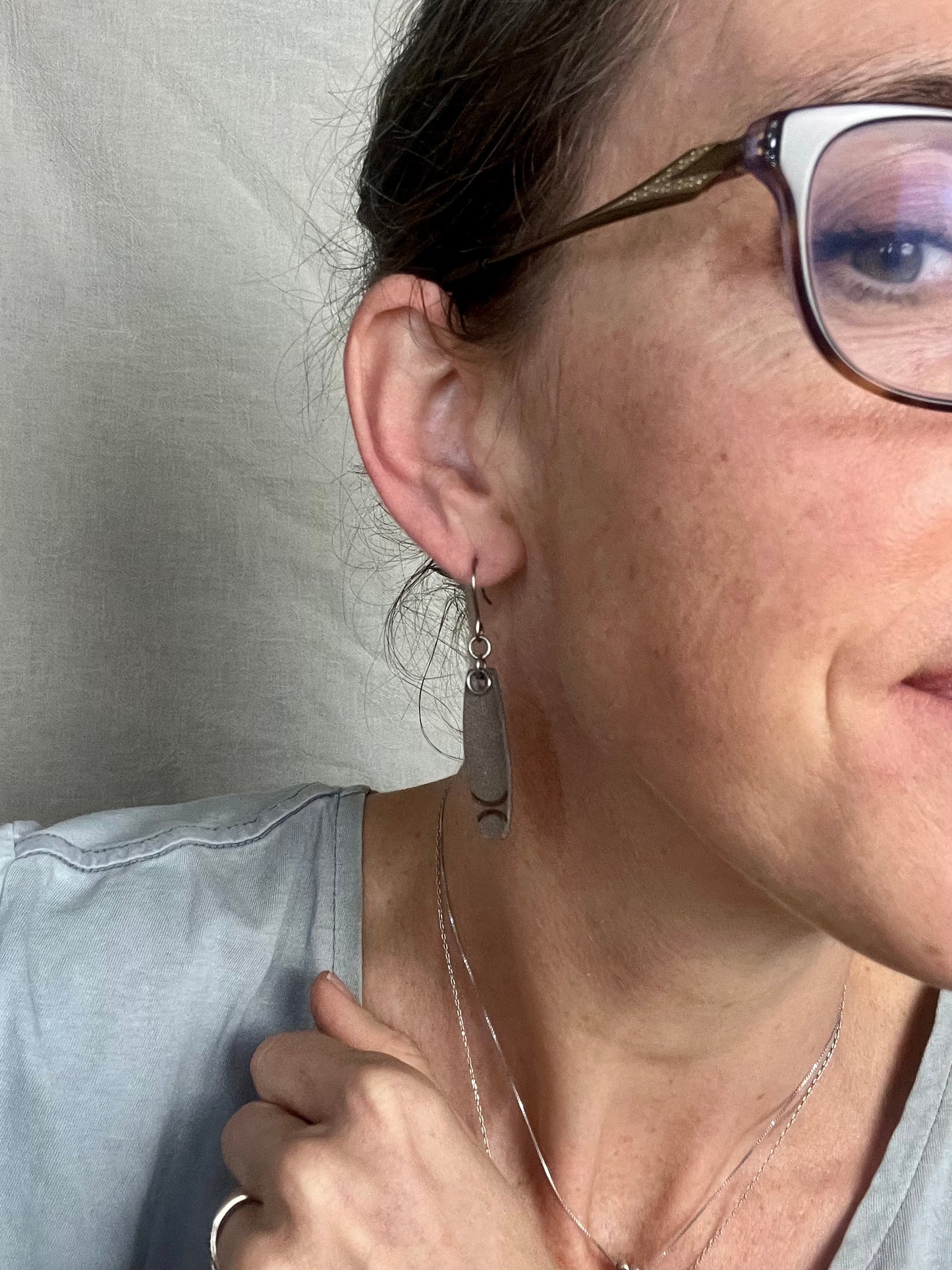 Brown Narrowed bar With burned double arch