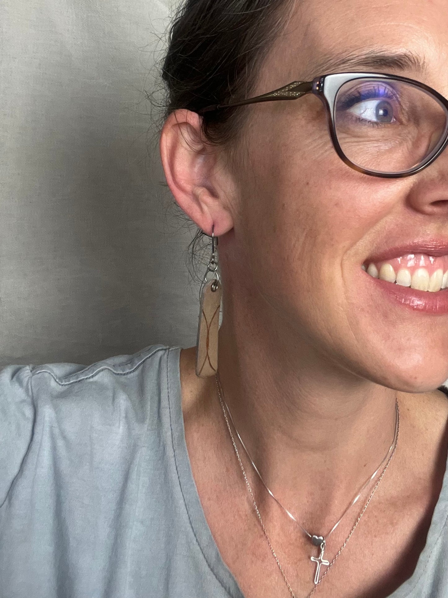 Window Burned Dangling Earrings Brown