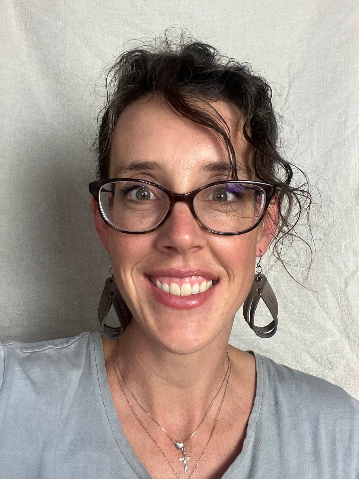 Split Loop Dangle Leather Earring Black