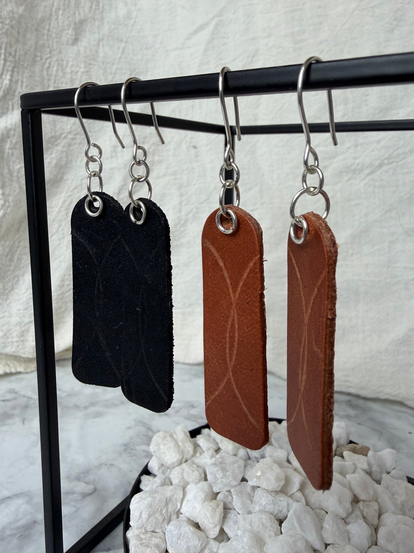Window Burned Dangling Earrings Black