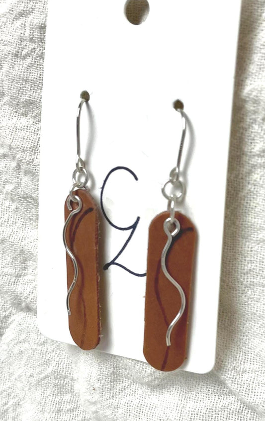 Brown Oval sway Earring